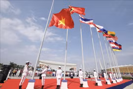 第32届东运会体育代表团升旗仪式在柬埔寨国家体育场举行