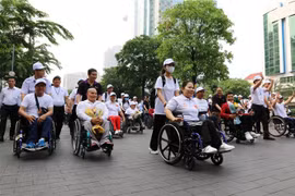 推动全社会广泛参与残疾人事业