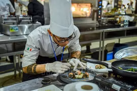 越南厨师在马来西亚烹饪锦标赛上荣获四枚奖牌