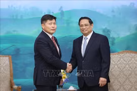越南政府总理范明政会见蒙古国法律内务部长尼亚木巴特尔