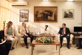 越南与希腊共同促进双边友好合作关系