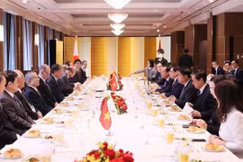 范明政与日本民间外交推进协会会长松泽共进早餐 会见JICA理事长