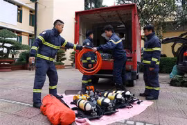 越南公安部派遣救援队24名队员赴土耳其实施国际救援