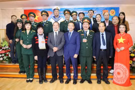 在德国越南老兵协会发挥胡伯伯部队传统和品质