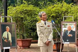 武元甲大将图片展：展示武元甲大将平日常生活的图片