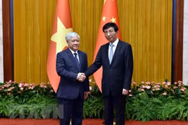 越南祖国阵线中央委员会主席向中国全国政协主席王沪宁致贺电