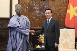 越南国家主席武文赏会见尼日利亚驻越大使