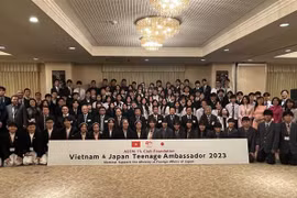 越日建交50周年：越日两国学生开展交流活动 