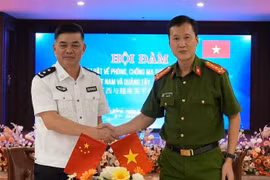 越南高平省与中国广西加强边境禁毒执法合作