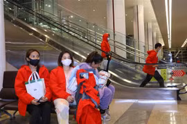 越南加派航班接回本国公民