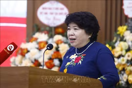 阮翠英女士当选越法友好合作协会主席