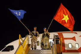 越南维和部队与当地政府和人民建立密切联系