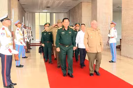 越南国防部工作代表团对古巴进行工作访问