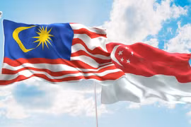 新加坡与马来西亚大力促进邻国外交