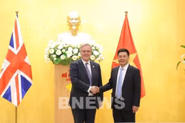 促进越南与英国之间的贸易和绿色技术合作