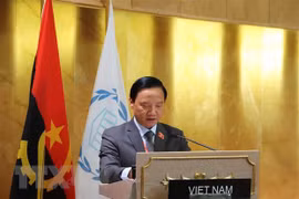 越南代表团积极参与各国议联第147届大会