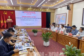 越南海防市与中国海南省分享物流、港口管理经验