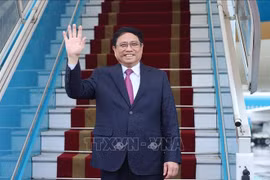 越南政府总理范明政启程对中国进行正式访问并出席世界经济论坛年会