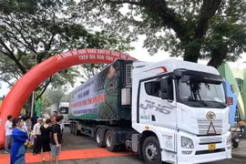 越南同奈省通过正贸渠道向中国出口首批360吨榴莲 