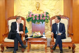 越南与新加坡和澳大利亚加强多领域合作
