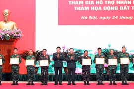 赴土耳其开展地震救援的越南人民军救援队表彰大会在河内举行