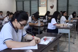 2019年国家高中毕业和大学入学统一考试 全国88万名考生进入考场（组图）