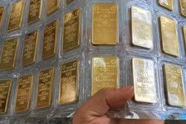越南国家银行成功拍卖1.23万两黄金 中标竞拍者为11家