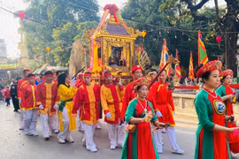 万福手工艺村迎丝绸业祖师爷仪式。图自互联网