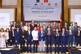 越南国会主席王廷惠出席越南-菲律宾贸易投资论坛