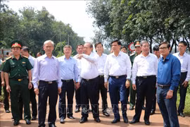 龙城机场项目：不许发生侵占和非法建设的现象