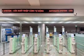 越南应用自动通关系统。图自越通社