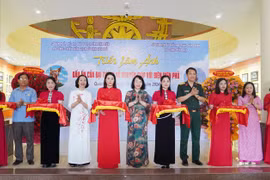 “武元甲大将奠边府之烙印”图片展开幕式。图自《广宁报》