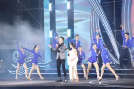 2024年芽庄海洋旅游节于6月13日晚正式开幕。图自越通社
