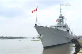 加拿大海军军舰访问胡志明市