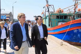 欧洲议会渔业委员会对海防市进行工作访问