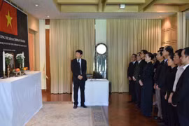 越南驻泰国和印尼大使馆为原政府总理潘文凯举行吊唁仪式