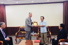 美国海外战争退伍军人协会访问越南