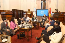 越南国会代表团访问阿根廷