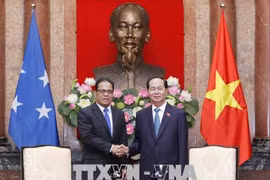 越南国家主席陈大光会见密克罗尼西亚联邦国会议长西米纳