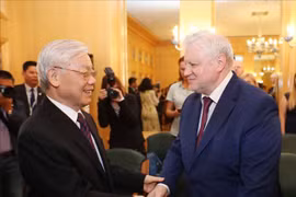 越共中央总书记阮富仲会见公正俄罗斯党主席谢尔盖·米罗诺夫