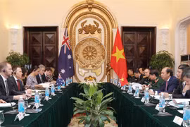 越南与澳大利亚举行第六届国防外交副部长级战略对话