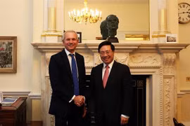范平明与英国领导会晤 出席越英企业论坛