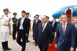 越南政府总理阮春福：越中政治、外交、经济关系不断得到巩固与发展