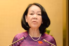 张氏梅：即席发挥妇联在维护妇女合法权益中的作用