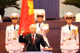 越南第十四届国会第六次会议：阮富仲同志宣誓就任2016-2021年任期国家主席