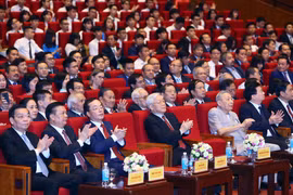 阮富仲：需将城乡困难群众住房发展视为社会保障政策的支柱之一