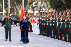 越南国会主席阮氏金银出席国防学院2018-2019学期开学典礼