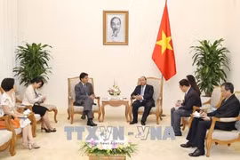 越南政府总理阮春福会见希腊驻越大使