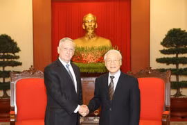 越共中央总书记阮富仲会见美国国防部代表团