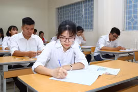 2018年越南国家高中毕业和大学入学统一考试正式开考 报考人数约90万